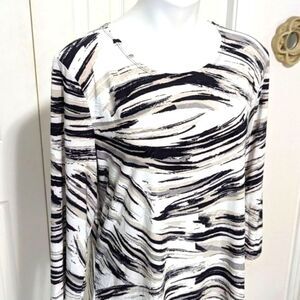 NWOT JM Collection Women's Neutral Tones Brush Stroke Jacquard Top